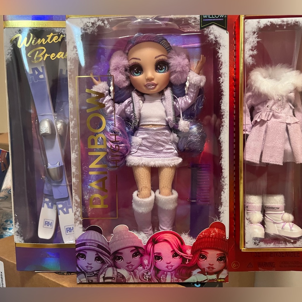 Rainbow High Violet Willow Winter Break Fashion Doll